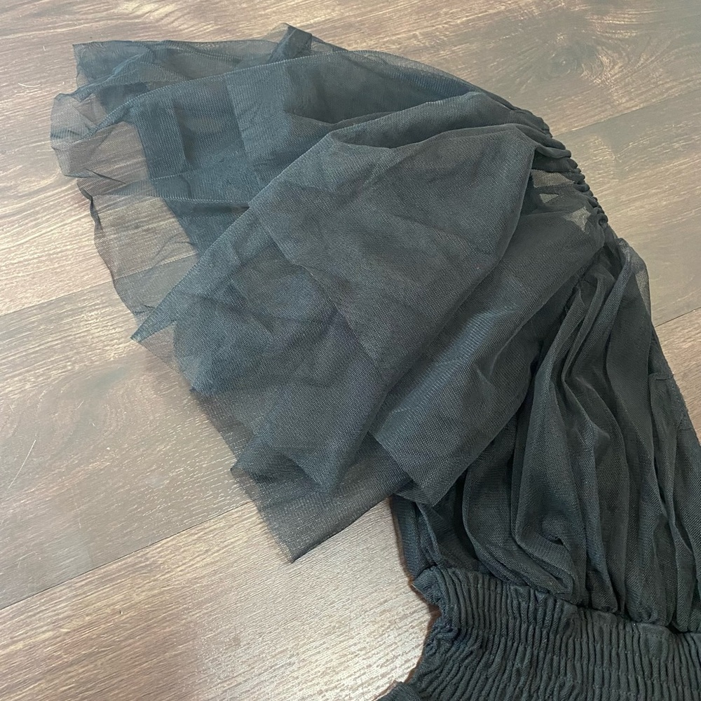 Similar to Kelly Clarkson’s Dress. Jrs. Little Black Dress - Picture 7 of 16